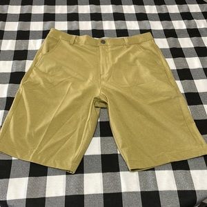 Puma Golf Shorts Men's Size 32 Brown Tan Stripes Flat Front 4 Pocket